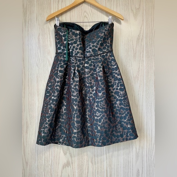 BCBG Max Azria Metallic Ink Strapless Dress Size 4 NWOT - Picture 3 of 4